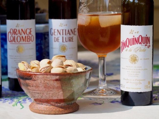 How to observe the correct French Aperitif etiquette
